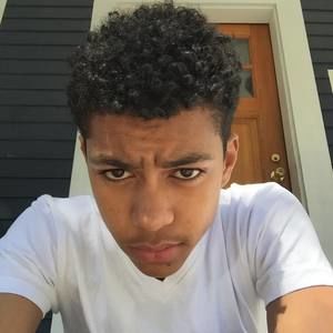 Meet your Posher, Manuel